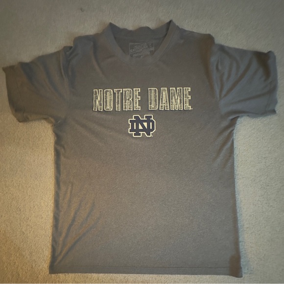 Campus Heritage Other - Notre Dame Shirt - Men’s Size L - Gray - Short Sleeve Notre Dame Shirt
